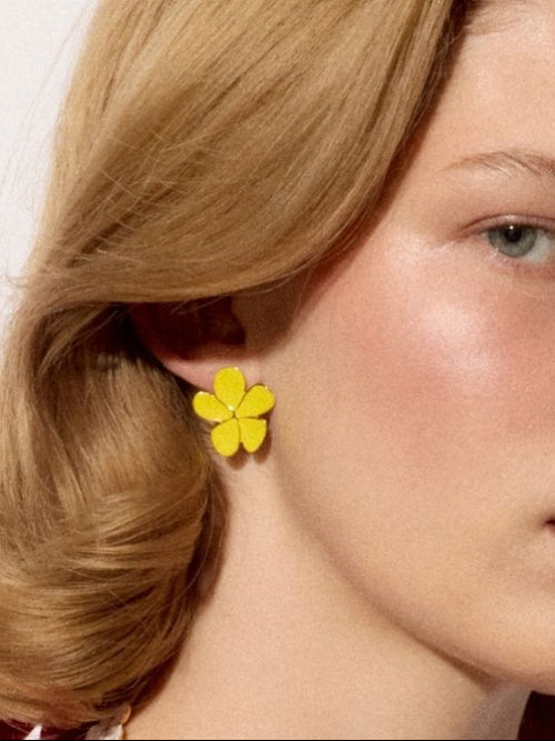 41 First Date Gold Pierced Earrings