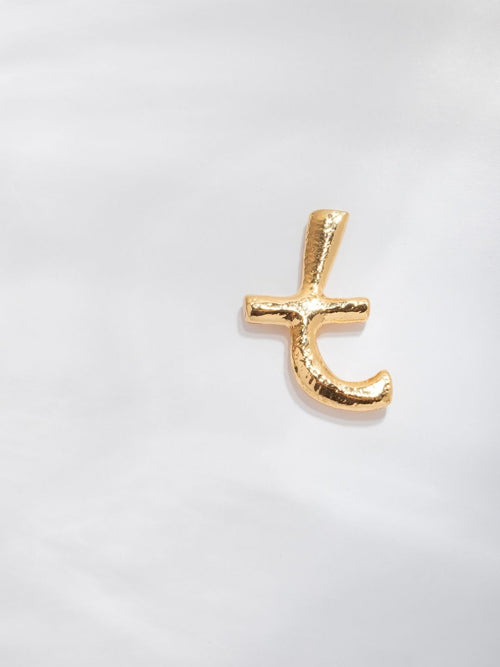 L'Alphabet Earrings - LETTER T