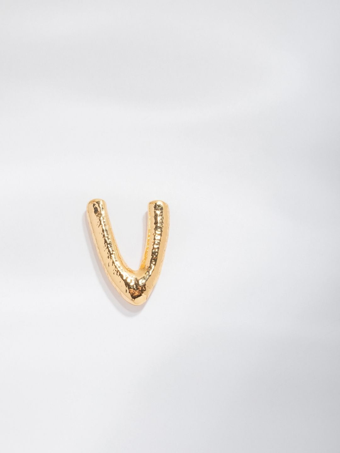 Alphabet Earrings - LETTER V