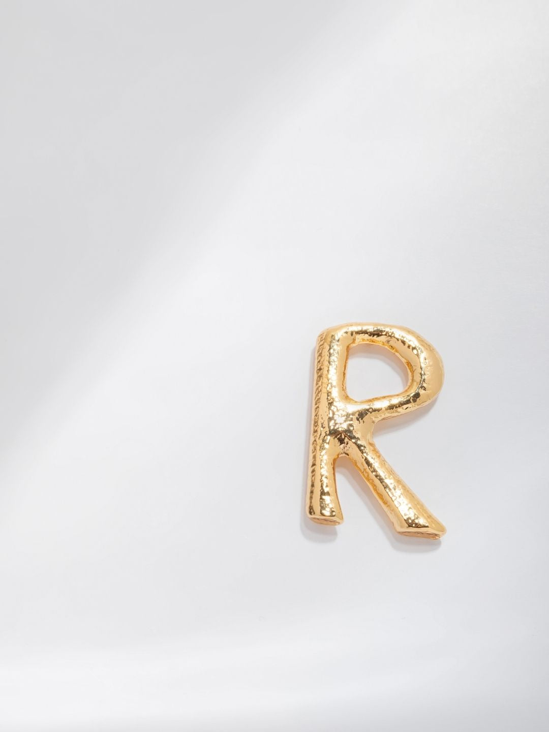 Earrings The Alphabet - LETTER R