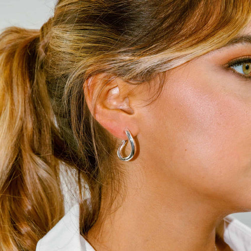 Padmée Silver Pierced Earrings