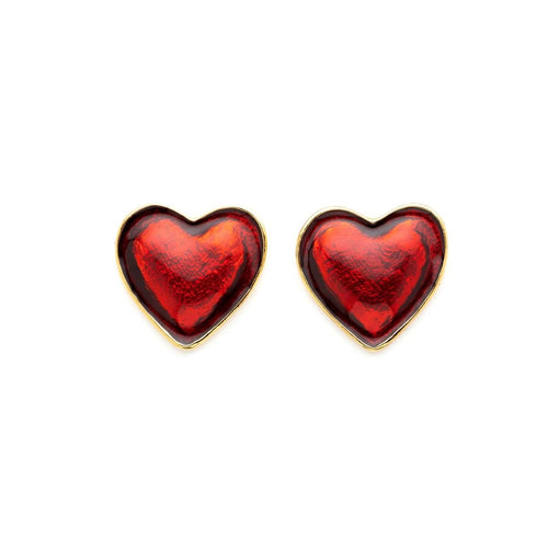 Pierced earrings First date