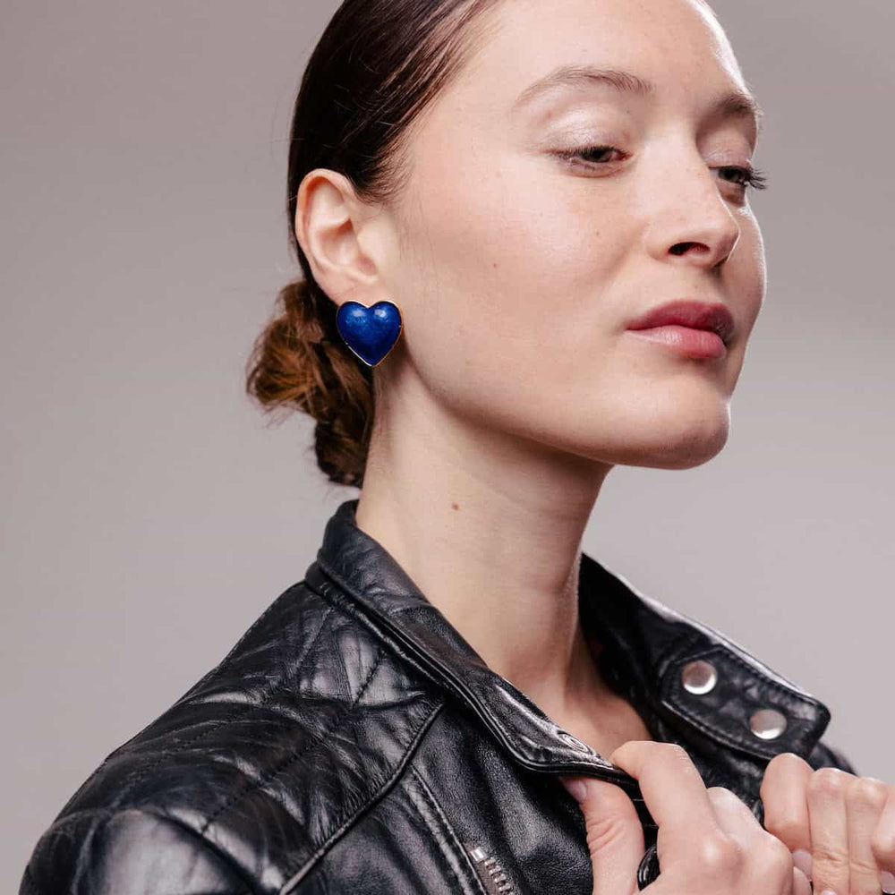Pierced earrings First date