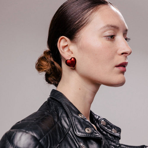 Pierced earrings First date