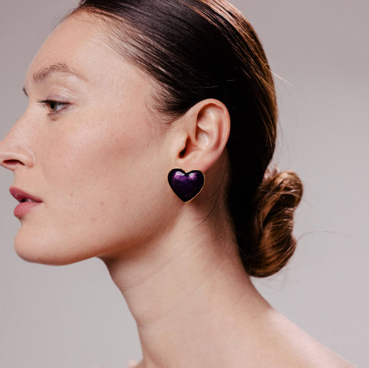 Pierced earrings First date