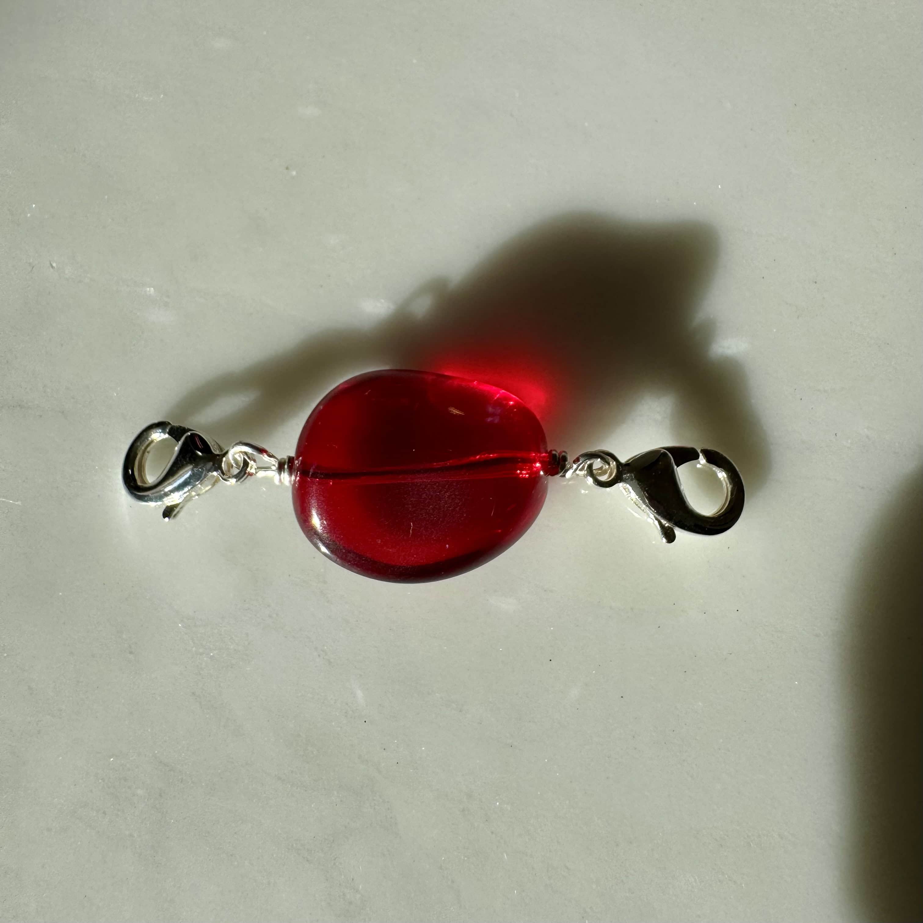 Perle Charms Argentée Rouge Glamour